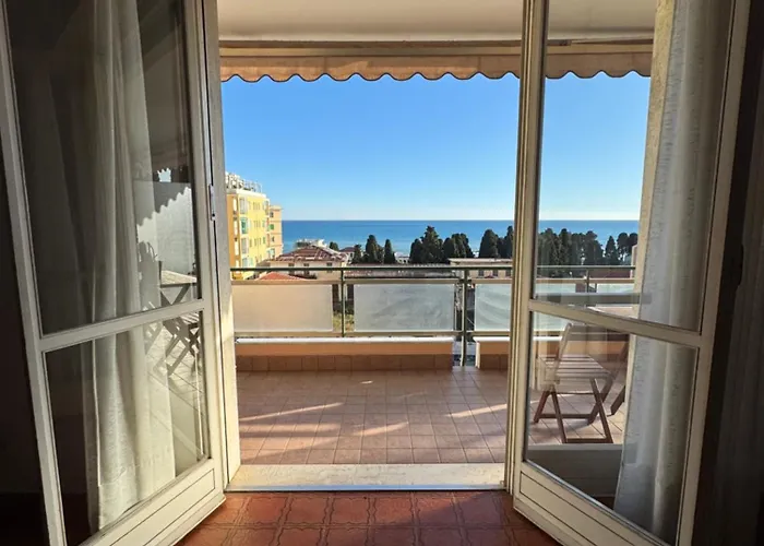 Ampio Vista Mare, A 250 M Dalla Di Апартаменты